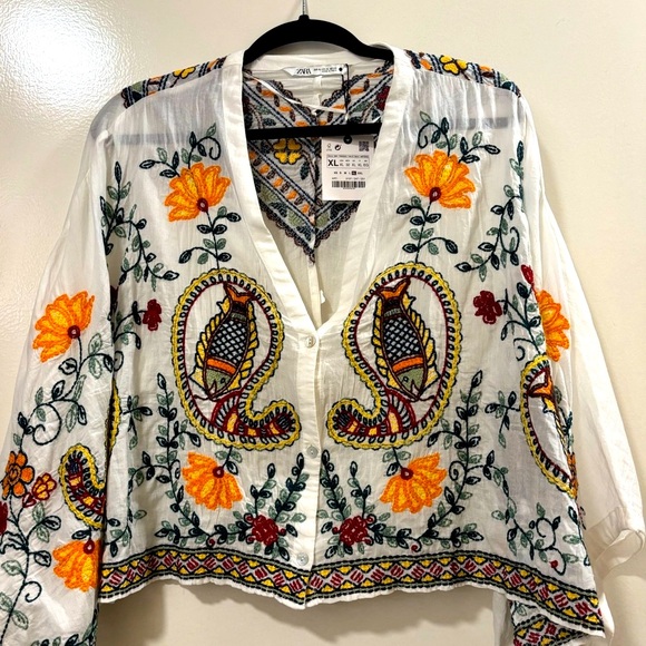 Zara Tops - Zara Embroidered top Size XL NWT